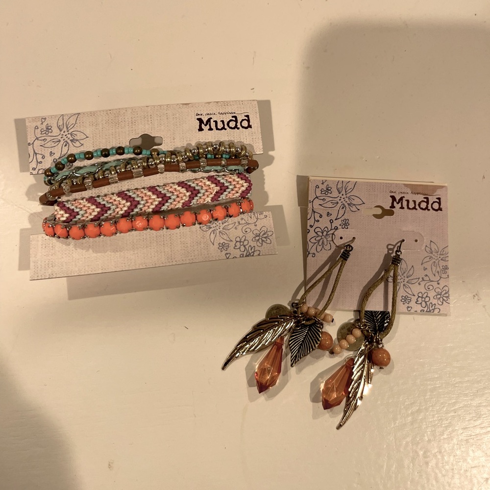 New Mudd Jewelry